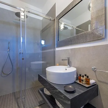 My Exclusive Italy - Chianti's With Vineyard, Infinity Pool & View * Panzano in Chianti