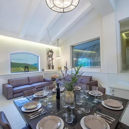 Villa My Exclusive Italy - Chianti's With Vineyard, Infinity Pool & View Panzano in Chianti